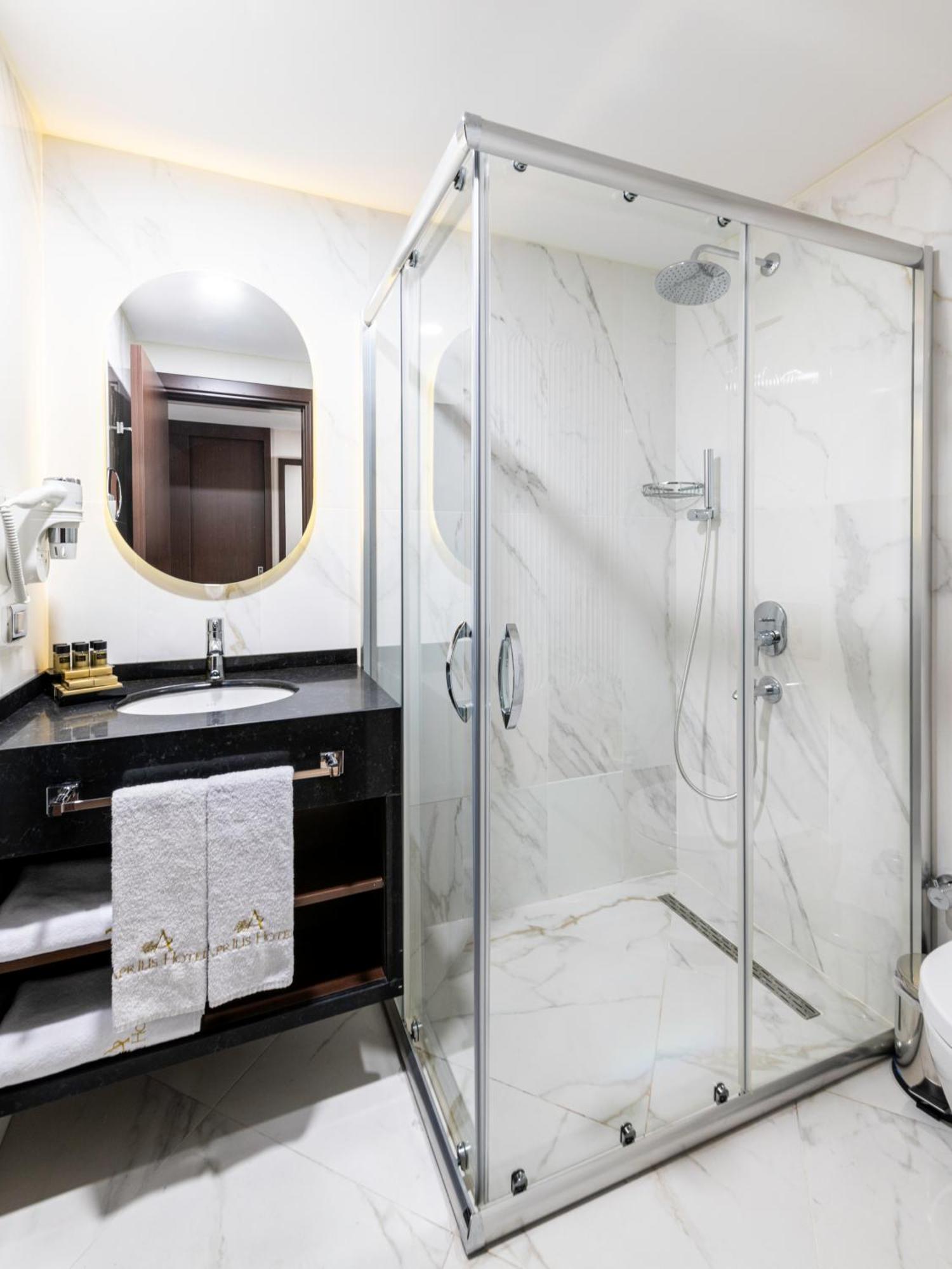 Aprilis Deluxe Hotel イスタンブール エクステリア 写真